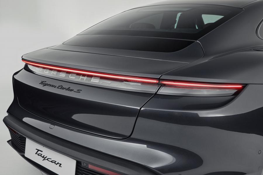Детали экстерьера Porsche Taycan Turbo S 2020 года  (AU) (фото 23 из 30)